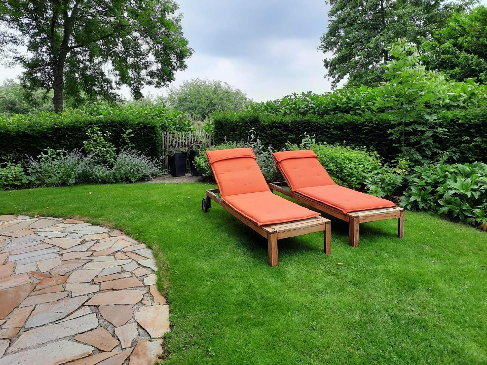 Vakantiehuis Onder De Peppel Met Sauna En Jacuzzi Wijk en Aalburg Ngoại thất bức ảnh
